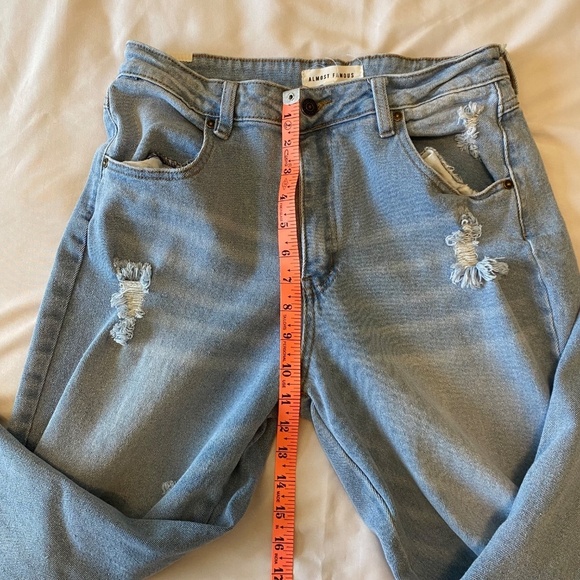 Almost Famous Y2K Distressed High Rise Flare‎ Jeans Size 9 - Picture 4 of 9